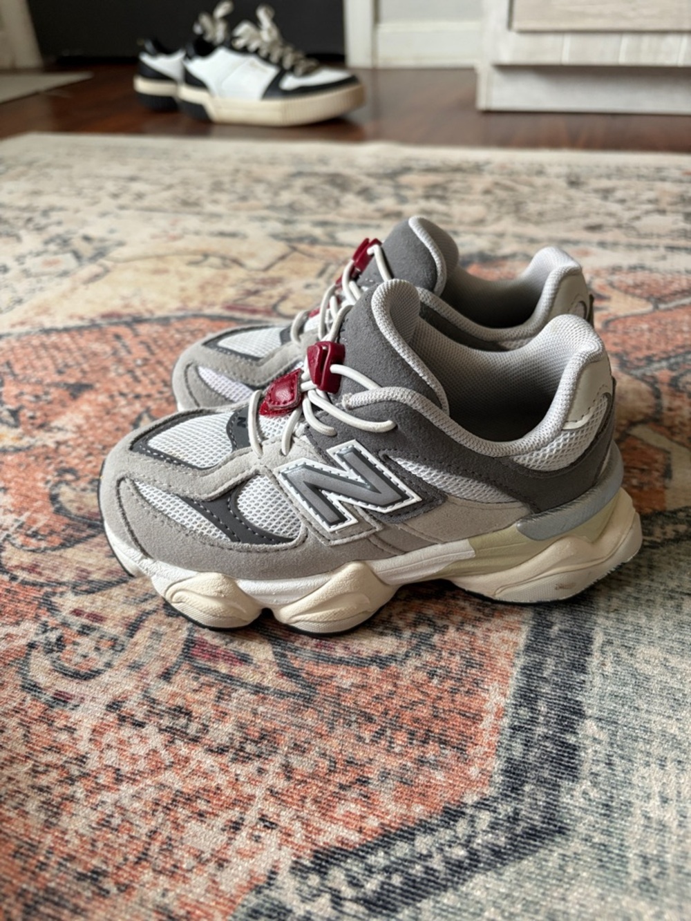 New Balance 9060